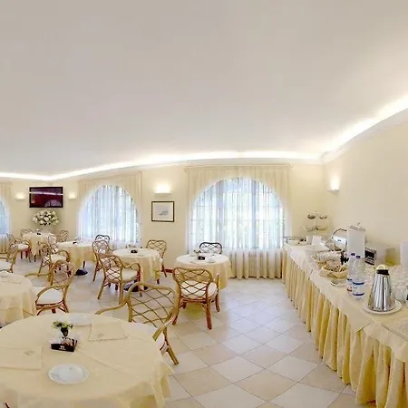 Hotell Delle Palme 3*